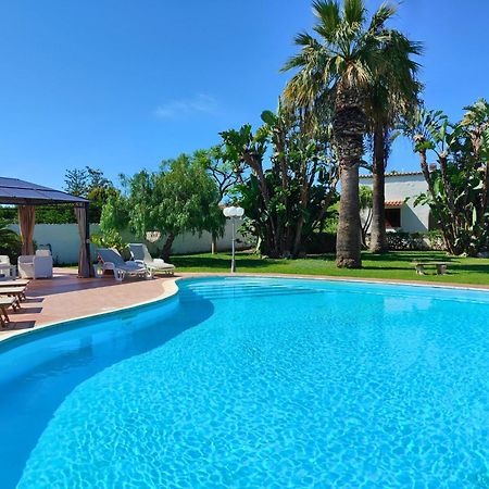 Villa Alfonsa, Fontane Bianche, Siracusa, Private Pool, 10Min From The Beach Bagian luar foto
