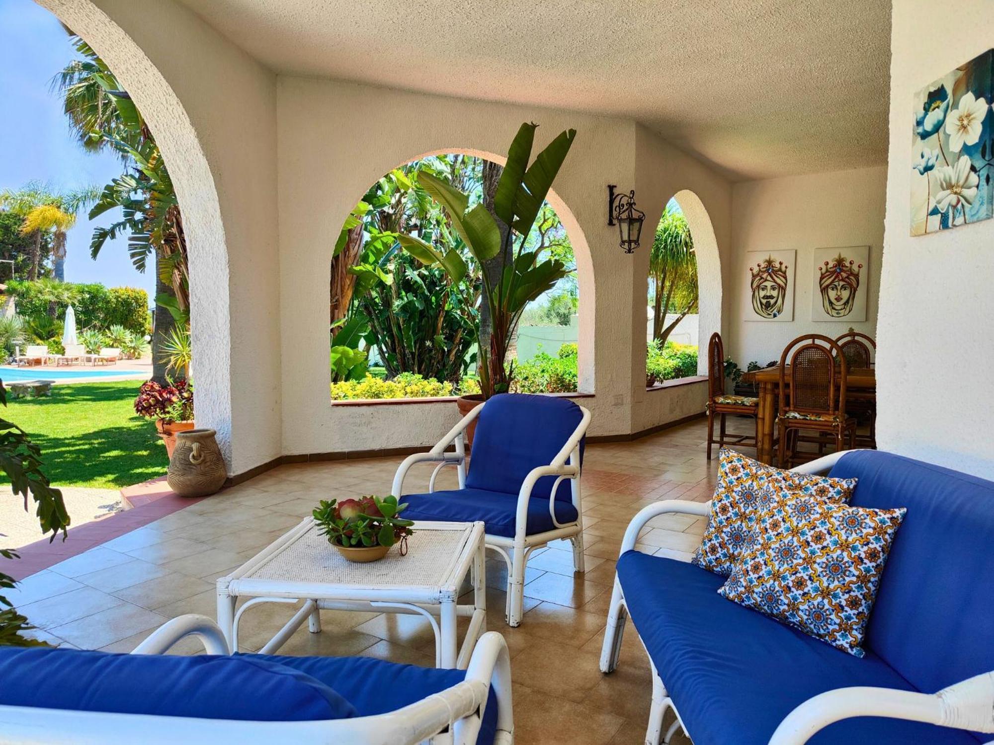 Villa Alfonsa, Fontane Bianche, Siracusa, Private Pool, 10Min From The Beach Bagian luar foto